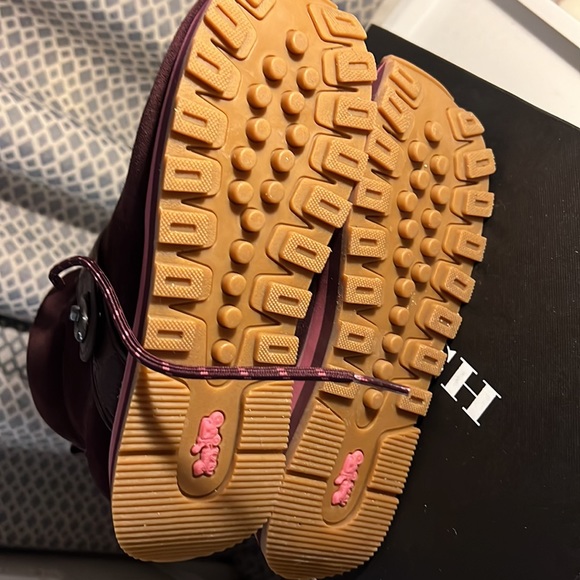 COACH, Urban Hiker Mix Mat Boots. Smooth leather. Color: Oxblood, size 6.5 B - Picture 9 of 12